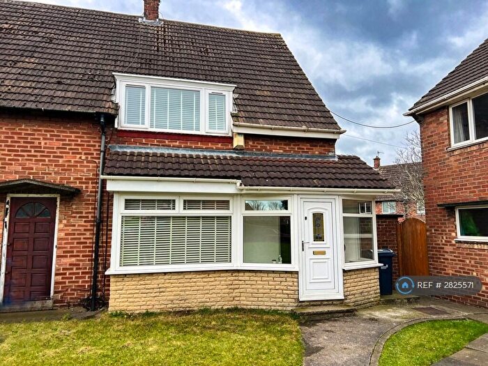 3 Bedroom Semi Detached House To Rent In Clovelly Road, Sunderland, SR5