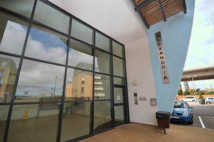 2 Bedroom Apartment To Rent In Alexandria House, Victoria Wharf, Cardiff, CF11