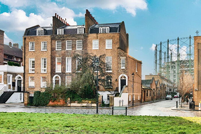 2 Bedroom Flat For Sale In Kennington Road, London, SE11