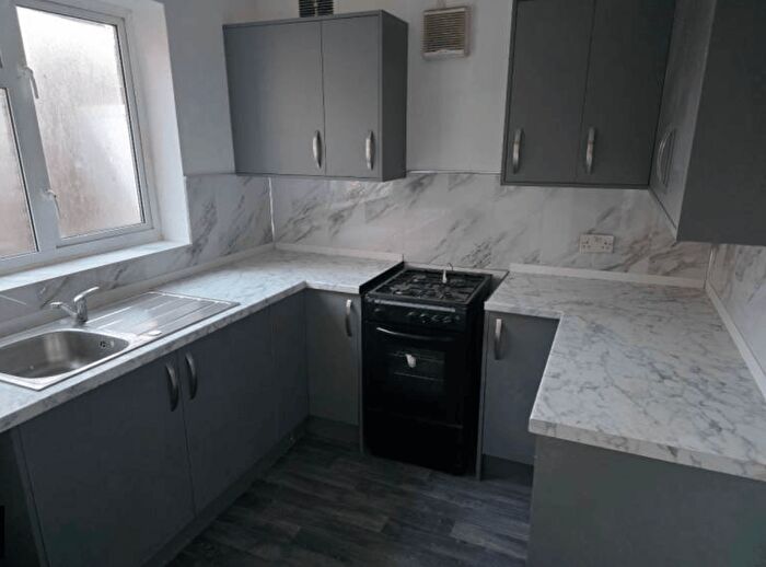 2 Bedroom Terraced House To Rent In Valley Road, Dudley, DY9