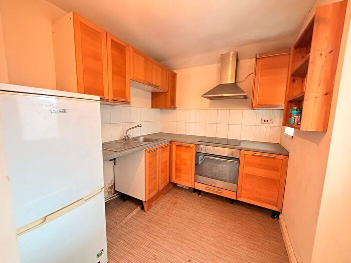 1 Bedroom Flat To Rent In Syston Way, Bristol, BS15