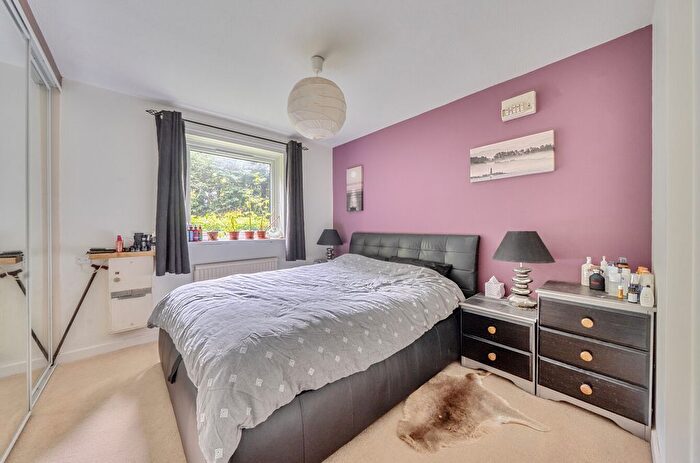 3 Bedroom Flat For Sale In Glen Eyre Road, Southampton, Hampshire, SO16