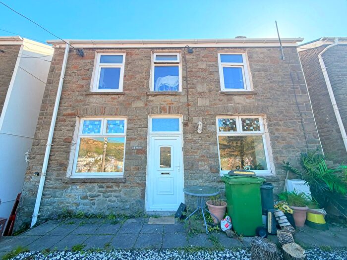 3 Bedroom Detached House For Sale In Glyn Street, Ogmore Vale, Bridgend, CF32