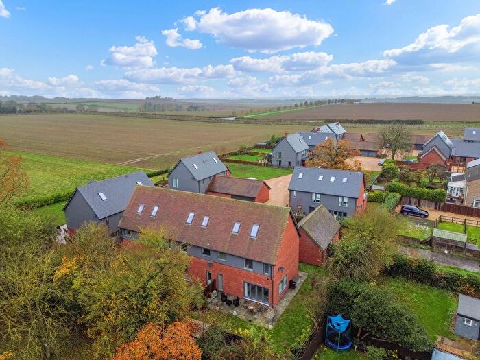 3 Bedroom End Of Terrace House For Sale In The Kilns, Reed, SG8