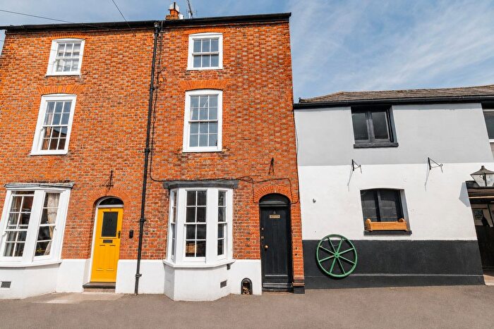 3 Bedroom End Terrace House For Sale In Oaten Hill Place, Canterbury, Kent, CT1