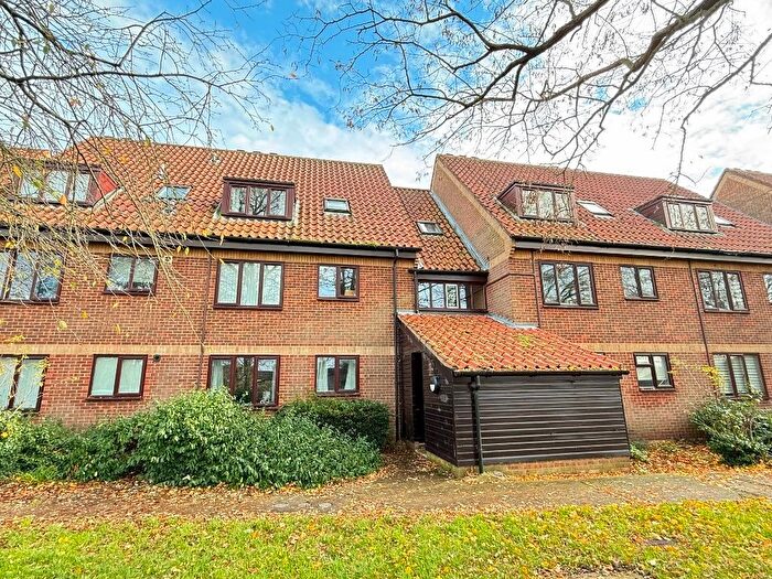 1 Bedroom Flat To Rent In Armstrong Close, Newmarket, CB8