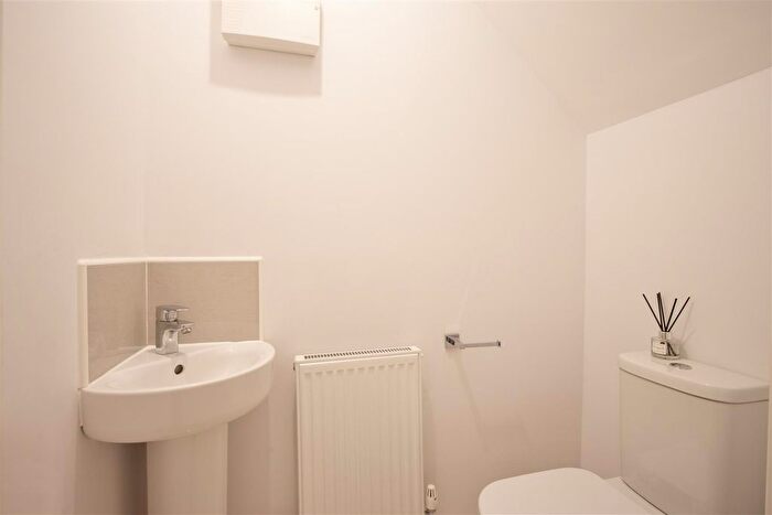 4 Bedroom Detached House For Sale In Staley Drive, Glapwell, Chesterfield, S44