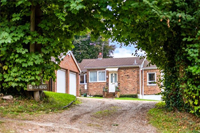 3 Bedroom Bungalow For Sale In Little Windmill Hill, Chipperfield, Kings Langley, Hertfordshire, WD4
