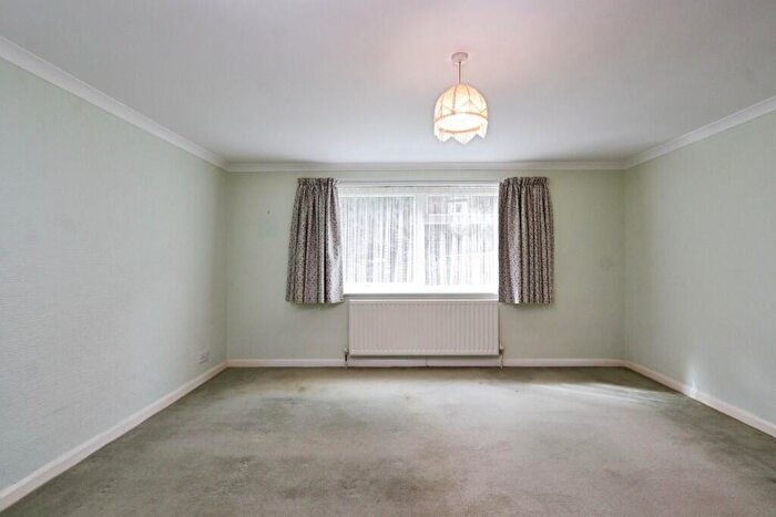 2 Bedroom Flat For Sale In Endcliffe Vale Road, Sheffield, S10