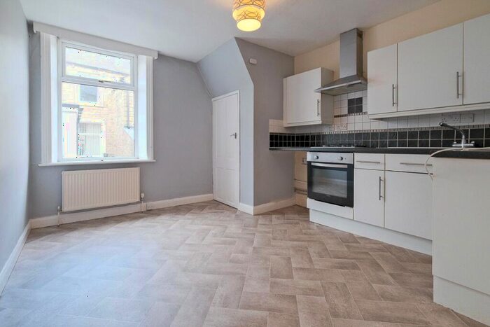 1 Bedroom Apartment To Rent In Mosley Street, Barnoldswick, Lancashire, BB18