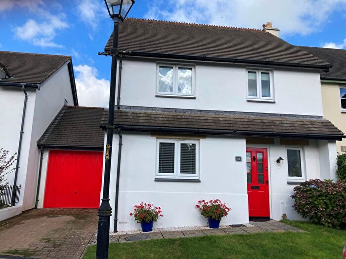 3 Bedroom Detached House For Sale In Beechwood Drive, Camelford, PL32