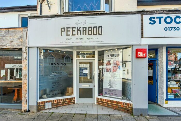 Commercial Property To Rent In Chapel Street, Petersfield, GU32