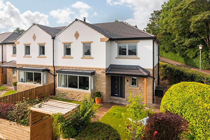4 Bedroom Detached House To Rent In Skipton Road, Ilkley, West Yorkshire, Uk, LS29