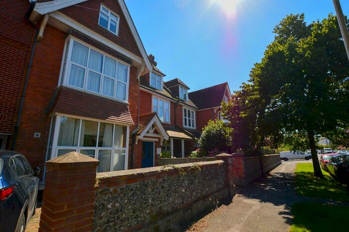 1 Bedroom Flat To Rent In Donnington House, BN21