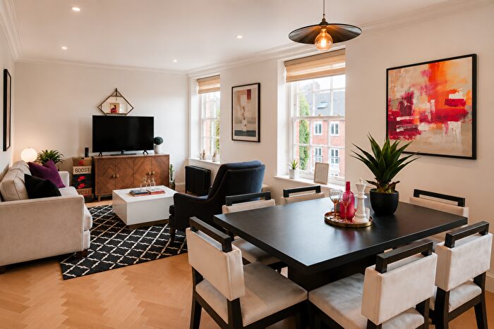 2 Bedroom Flat To Rent In Kidderpore Avenue, London, NW3