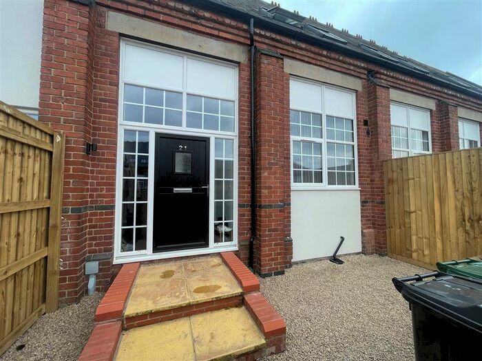 2 Bedroom House To Rent In School Street, Church Gresley, Swadlincote, DE11