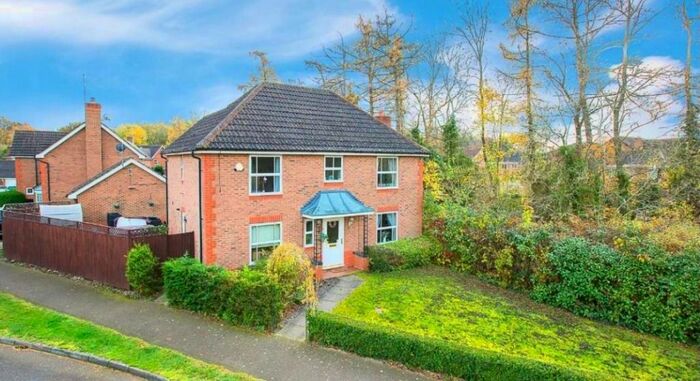 4 Bedroom Detached House To Rent In Longfellow Drive, Kettering NN16