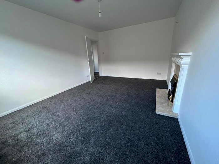 3 Bedroom Detached Bungalow To Rent In Lee Moor Road, Stanley, Wakefield, WF3