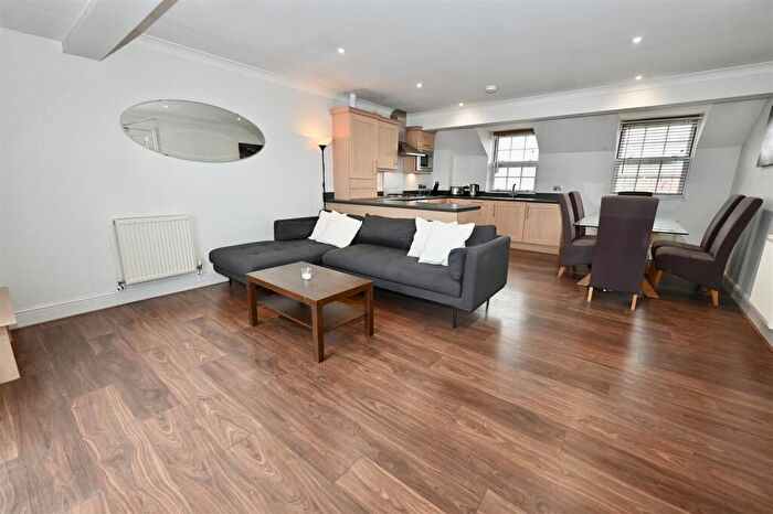 2 Bedroom Apartment To Rent In Northumberland Street, Darlington, DL3