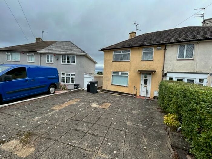 3 Bedroom Semi-Detached House To Rent In Hextall Road, Leicester, LE5