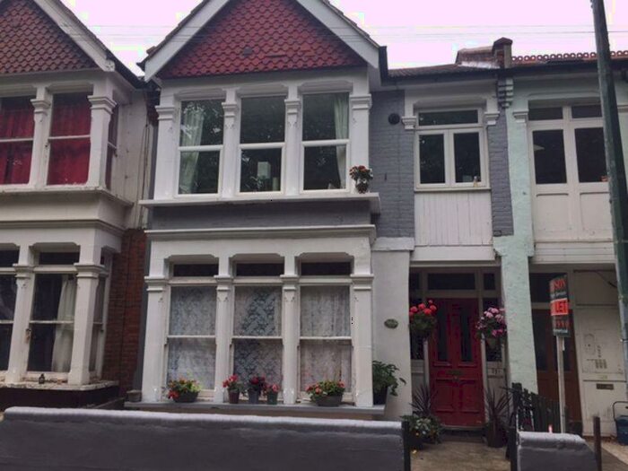 1 Bedroom Flat To Rent In Warrior Square North, Southend-On-Sea, SS1