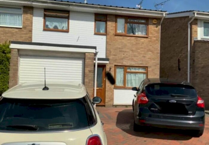 3 Bedroom Semi-Detached House To Rent In Rushleydale, Springfield, Chelmsford, CM1