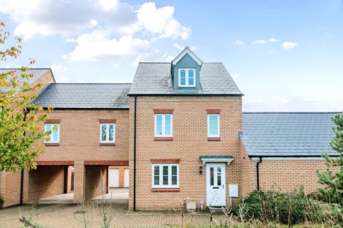 5 Bedroom Detached House For Sale In Bicester, Oxfordshire, OX26