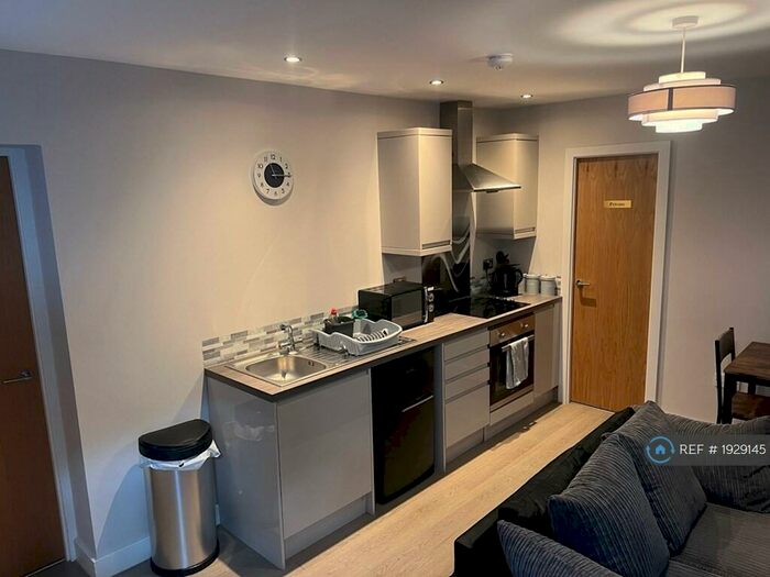 1 Bedroom Flat To Rent In Meadow Road, Beeston, Nottingham, NG9