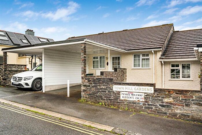 3 Bedroom Terraced House For Sale In Town Mill Gardens, Tavistock, PL19