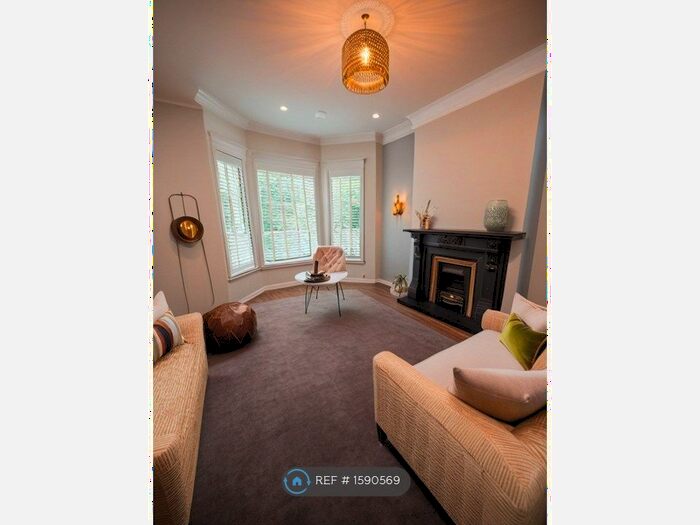 1 Bedroom Flat To Rent In Windsor Road, Levenshulme, Manchester, M19