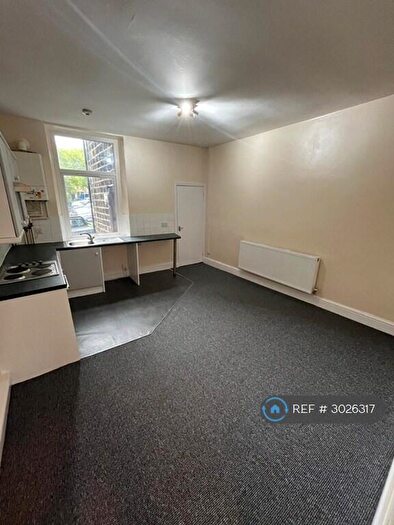 1 Bedroom Flat To Rent In Walton St, Colne, BB8