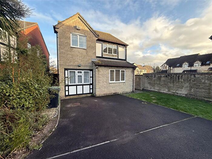 3 Bedroom Detached House For Sale In Brackendene, Bradley Stoke, Bristol, BS32