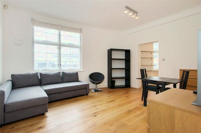 2 Bedroom Flat To Rent In Oxford Drive, London Bridge, London, SE1