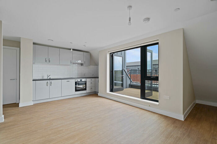 2 Bedroom Apartment To Rent In Newbury, RG14