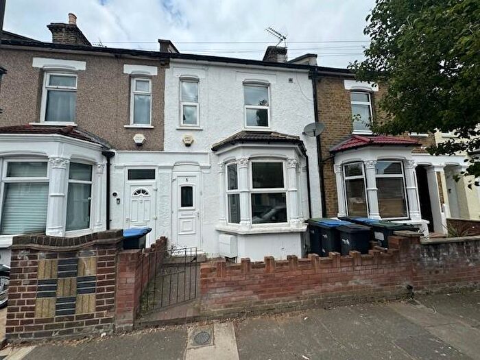 3 Bedroom Terraced House To Rent In Colville Road, Edmonton, N9