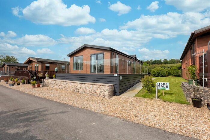 2 Bedroom Park Home For Sale In Meadow View Caravan Park, Nether Kellet, Carnforth, LA6