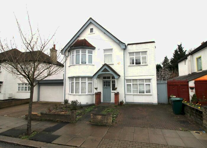 5 Bedroom Detached House To Rent In Egerton Gardens, Hendon, NW4