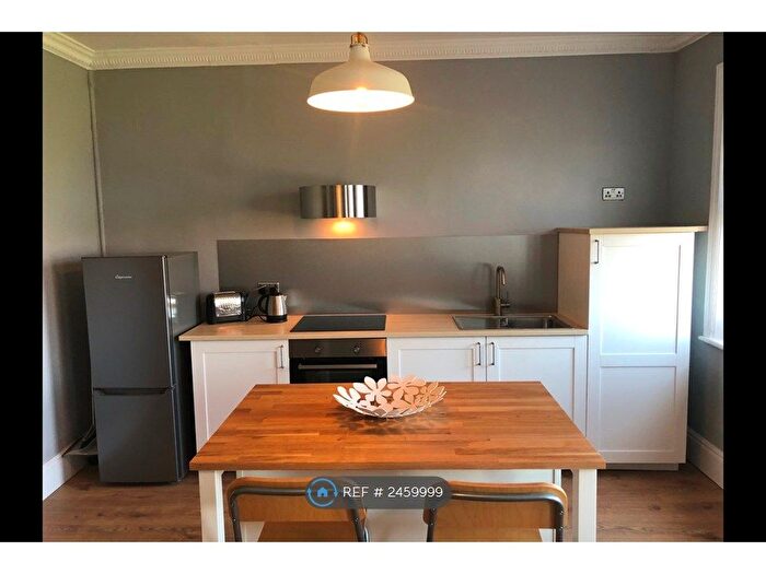 2 Bedroom Flat To Rent In Adrian Square, Westgate On Sea, CT8