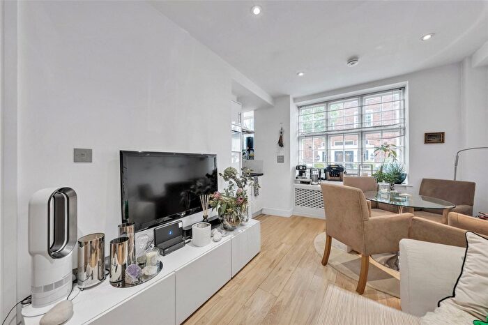 1 Bedroom Flat For Sale In Melina Court, Grove End Road, St John's Wood, London, NW8