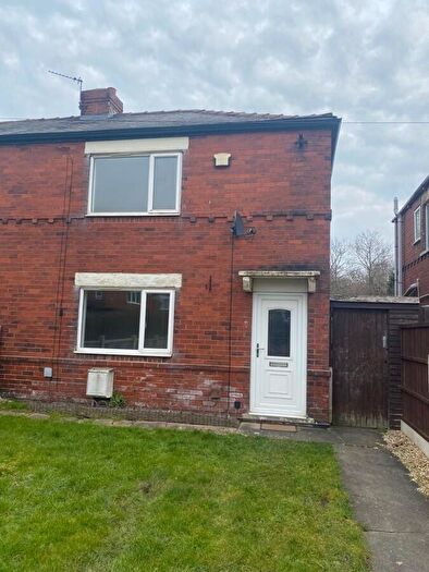 3 Bedroom Semi-Detached House To Rent In Mayfield Avenue, Stainforth, Doncaster, South Yorkshire, DN7