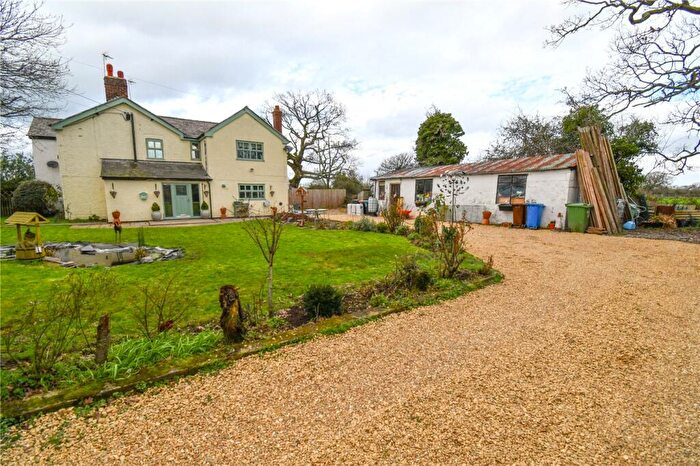 3 Bedroom Cottage For Sale In Parkgate Road, Woodbank, Chester, CH1