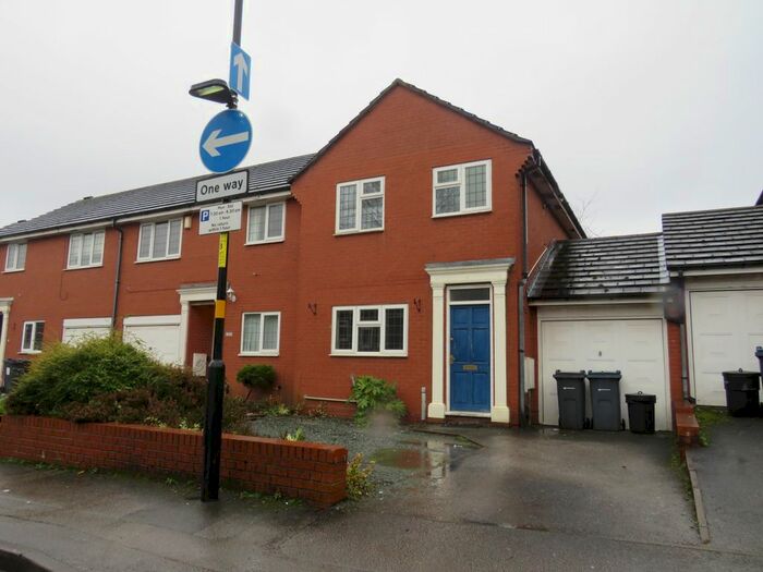 2 Bedroom Property To Rent In Holland Street, Sutton Coldfield, B72