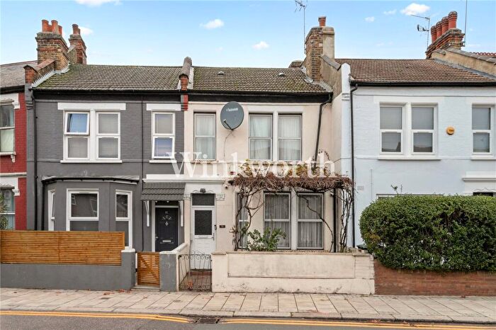 3 Bedroom Terraced House For Sale In La Rose Lane, London, N15