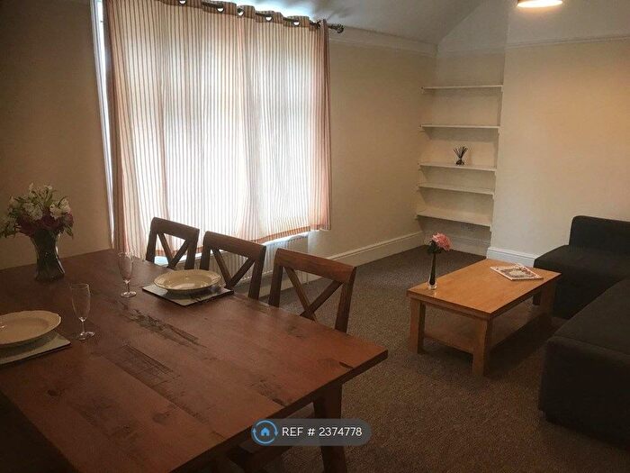 2 Bedroom Flat To Rent In Mill Road, Cambridge, CB1