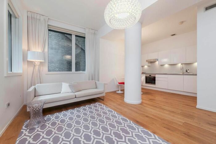 1 Bedroom Flat To Rent In Rathbone Place, Fitzrovia, W1T