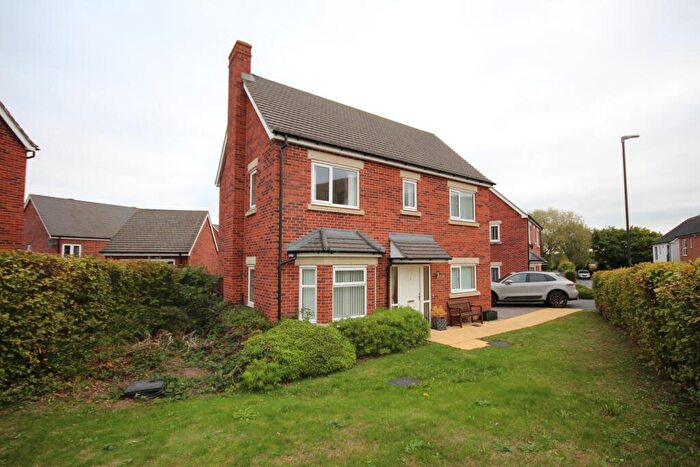 3 Bedroom Detached House To Rent In Bath Road, Derbyshire, Castle Gresley, DE11