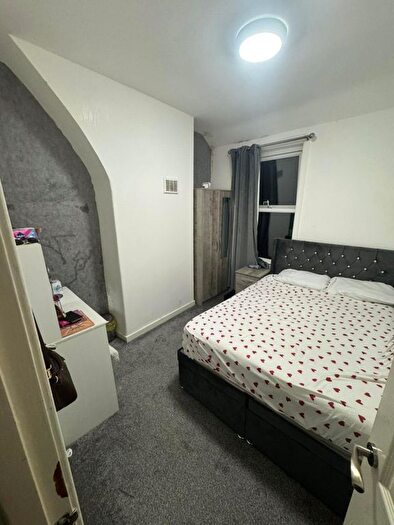 2 Bedroom Flat To Rent In Webster Road, Liverpool, L7