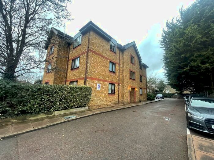 1 Bedroom Flat To Rent In Kingston, KT2