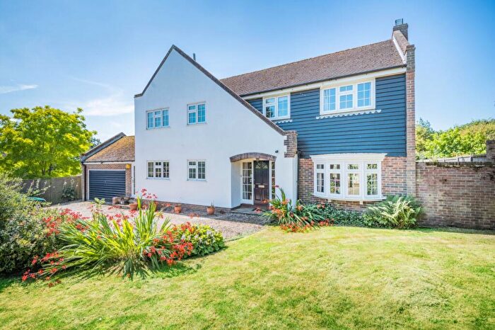 4 Bedroom Detached House For Sale In Orchard Court, Chillenden, Kent, CT3