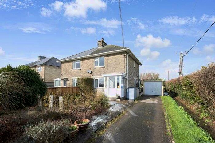 2 Bedroom Property For Sale In Sunnyside, Bruton, BA10